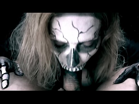 ❤️ Demona knabino suĉanta kokon per sia nigra buŝo kaj glutante kumon. ❤️ Nur porno ĉe eo.tubsexer-porn.ru